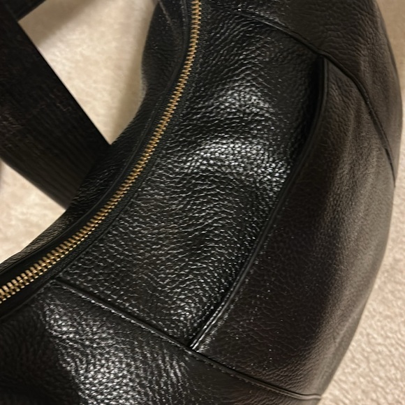 Michael Kors Lydia Large Black Hobo, EUC - Picture 9 of 12